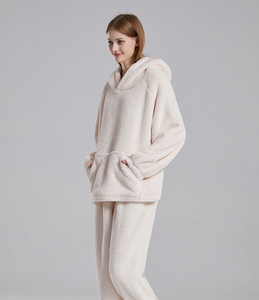 Dwuczęściowa piżama z wyjątkowo miękkiego polaru